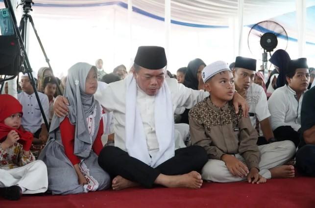 Peringati 10 Muharram, Pemprov Jambi Santuni 2.100 Anak Yatim Piatu dan Ajak Doakan Negeri