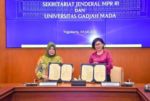 Sekretariat Jenderal MPR RI dan UGM Jalin Kerja Sama Penguatan Kajian Ketatanegaraan