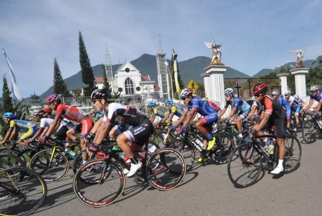 NTT Kembali Gelar Tour de EnTeTe, Libatkan Pembalap dari 14 Negara dan Tiga Pulau