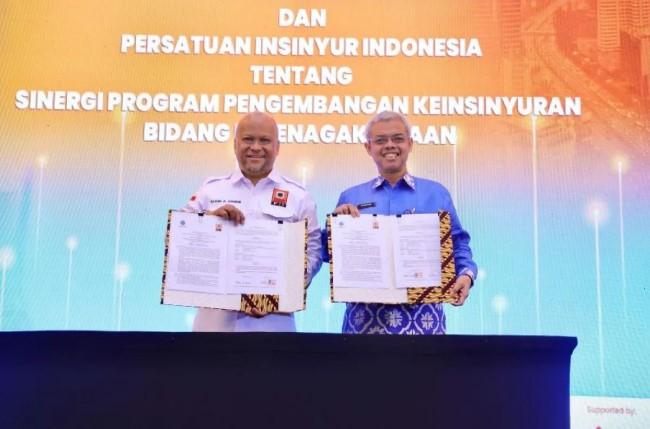 Kemnaker dan PII Jalin Kerja Sama Strategis Kembangkan SDM Keinsinyuran, Fokus pada Akses Inklusif dan Daya Saing