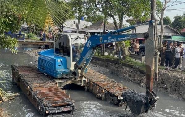 Pramono Anung Perintahkan Pengerukan Kali di Pinggiran Jakarta, Prioritaskan Pencegahan Banjir