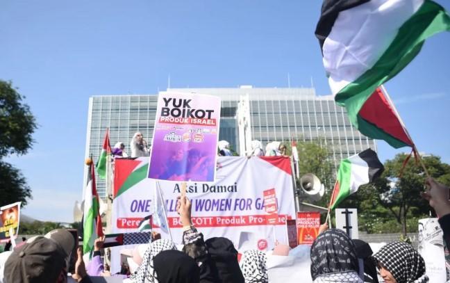 Aksi “Satu Juta Perempuan untuk Gaza” Serukan Boikot Produk Terafiliasi Israel dan Dukung UMKM Lokal
