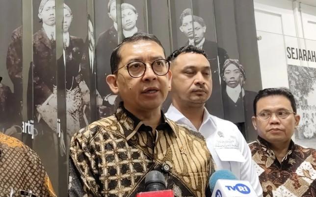 Fadli Zon Resmikan Pacu Jalur sebagai Warisan Budaya Nasional, Viral di TikTok karena Atraksi Unik