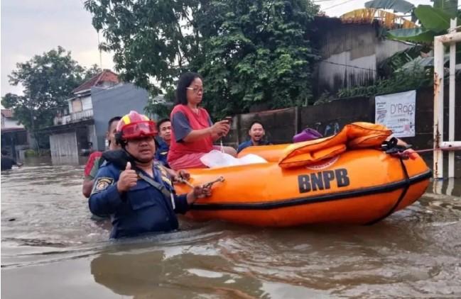 Banjir Landa Tangerang, BPBD Evakuasi Warga dan Siapkan Posko Pengungsian di Berbagai Titik