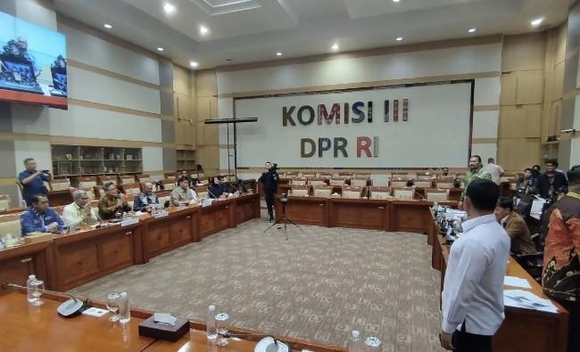 RUU KUHAP Mulai Dibahas DPR: Revisi Diharapkan Perkuat Hak Tersangka dan Keadilan Prosedural