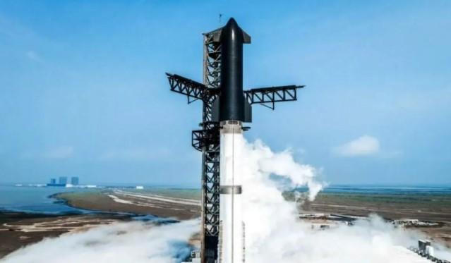 SpaceX Siap Galang Dana Internal, Valuasi Diperkirakan Tembus 400 Miliar Dolar AS
