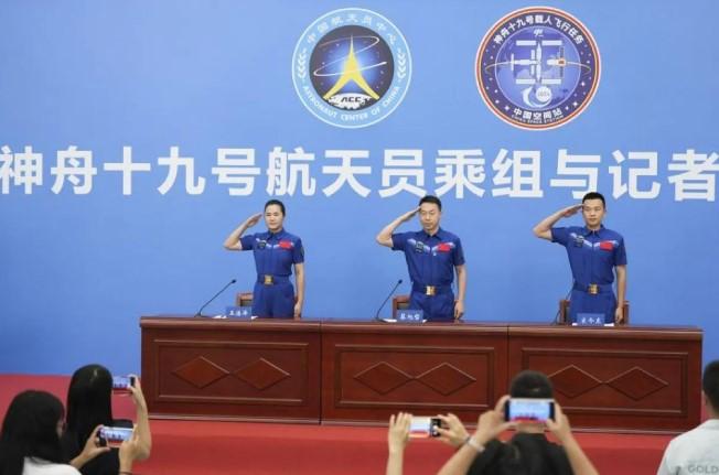 Astronaut Shenzhou-19 Ungkap Keberhasilan Misi dan Kondisi Kesehatan Usai 183 Hari di Luar Angkasa
