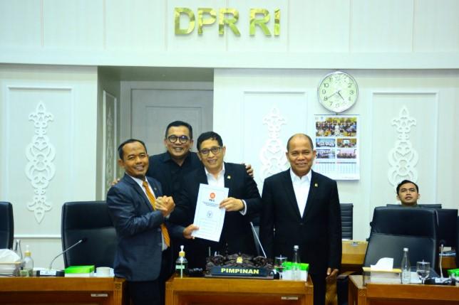 DPR Setujui Revisi UU Haji dan Umrah, BP Haji Diusulkan Jadi Lembaga Setingkat Menteri