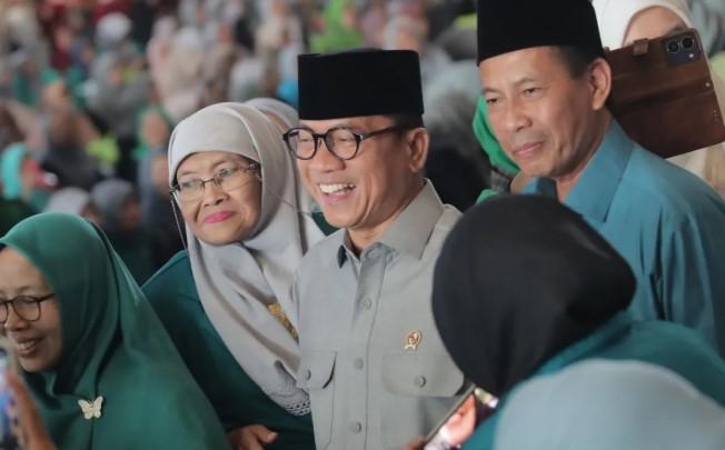 Mendes PDT Yandri Susanto Tegaskan Komitmen Berantas Buta Huruf Al Quran di Desa-Desa
