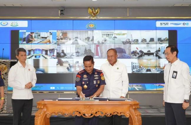 KKP Hibahkan Lima Kapal Rampasan Illegal Fishing ke Nelayan, Dorong Produktivitas dan Kesejahteraan