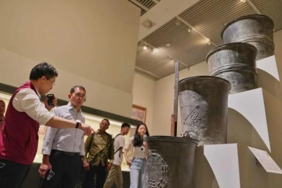 Serahkan Keris ke Museum Nasional Tiongkok, Fadli Zon Tegaskan Diplomasi Budaya Indonesia-Tiongkok