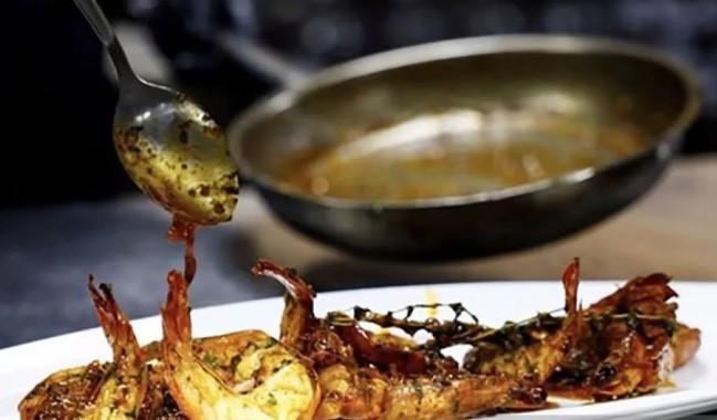 Restoran Futuristik WOOHOO Hadir di Dubai, Libatkan Koki AI “Aiman” untuk Kembangkan Menu Berkelanjutan