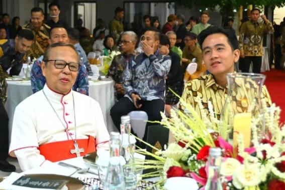 Gibran Hadiri Ulang Tahun ke-75 Kardinal Suharyo, Tegaskan Komitmen Toleransi dan Persaudaraan Lintas Iman