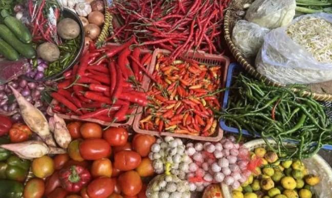 Bapanas Catat Harga Cabai Rawit Tembus Rp72 Ribu/Kg, Bawang Merah Turun ke Rp39 Ribu/Kg