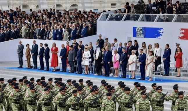 Prabowo Hadiri Bastille Day Sebagai Tamu Kehormatan, Kontingen TNI-Polri Pimpin Parade Militer di Paris