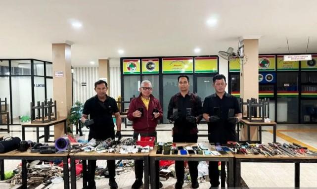 Sidak Lapas Cipinang, Ditjenpas Temukan Ponsel Ilegal dan Pindahkan 25 Napi Risiko Tinggi ke Nusakambangan