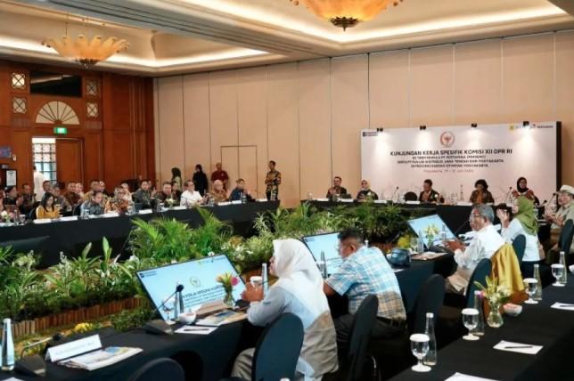 BPH Migas Perkuat Pengawasan BBM Subsidi lewat Kolaborasi Gakkum ESDM, Komisi XII DPR RI Tinjau SPBU di Yogyakarta