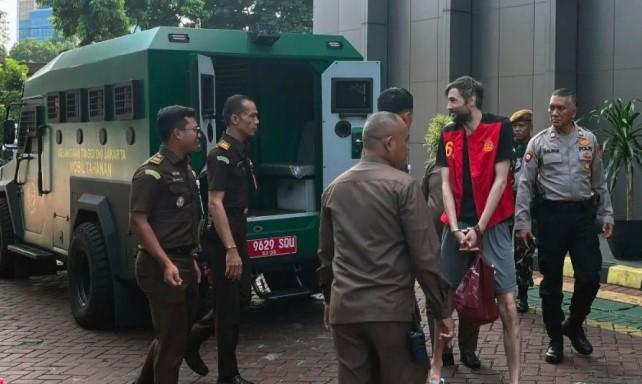Lima Peristiwa Hukum Menonjol Sepekan: Dari WNA Rusia-Ukraina hingga Wawali Serang Ditilang