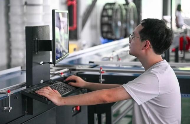 China Operasikan Jalur Sortir Durian Otomatis Berbasis AI di Hainan