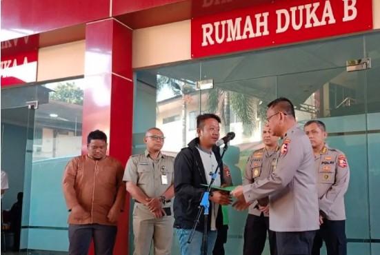 Empat Jenazah Korban Kebakaran Tebet Diserahkan ke Keluarga, RS Polri Pastikan Identifikasi Akurat