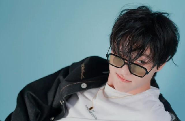 WOODZ Resmi Selesai Wajib Militer, Siap Tampil di SBS Gayo Daejeon dan Luncurkan Komunitas Penggemar