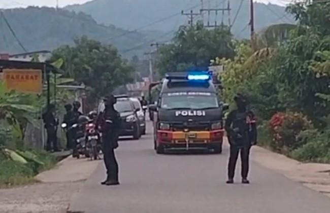 Densus 88 Tangkap Dua Terduga Teroris di Tolitoli dan Bogor, Salah Satunya Penjual Keripik