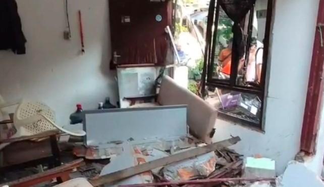 Ledakan Tabung Gas 12 Kg Hancurkan Dua Rumah di Duren Sawit, Tiga Bangunan Lain Terdampak