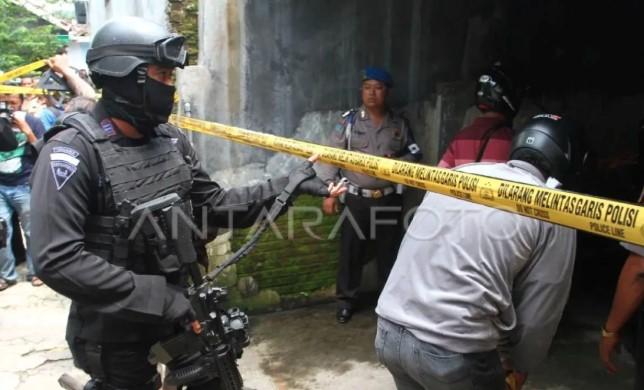 Densus 88 Tangkap Terduga Teroris di Bogor, Diduga Jadi Fasilitator dan Punya Peran Strategis