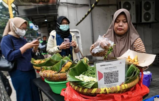 Pemprov DKI Tambah Bus Disabilitas dan Buka Layanan Pangan Subsidi Luring di Jakarta