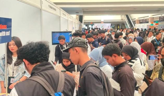 Disnaker Cirebon Buka 1.839 Lowongan di Job Fair 2025, Targetkan Tekan Pengangguran dan Serap Tenaga Kerja Lokal