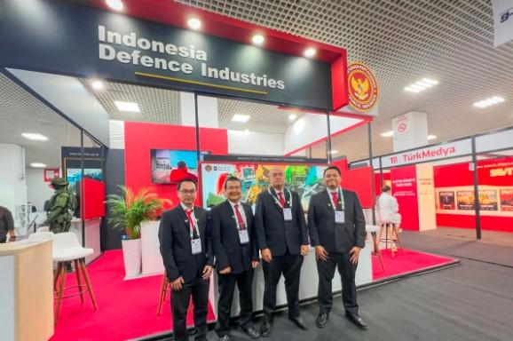 Pamerkan Teknologi Energetic Material, Dahana Jajaki Kerja Sama Strategis di IDEF 2025 Türkiye