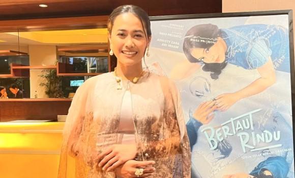 Sering Perankan Ibu di Film, Putri Ayudya Sebut Peran Itu Seperti Kursus Gratis Jadi Orang Tua