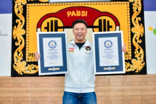 Rahmat Erwin Abdullah Catat Dua Rekor Dunia di Dua Kelas Berat, Diakui Resmi oleh Guinness World Records