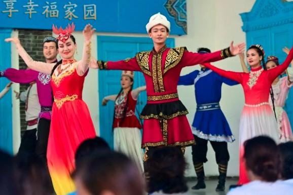 Kota Yining Revitalisasi Kota Tua Lewat Pariwisata Budaya, Hidupkan Warisan dan Ekonomi Lokal