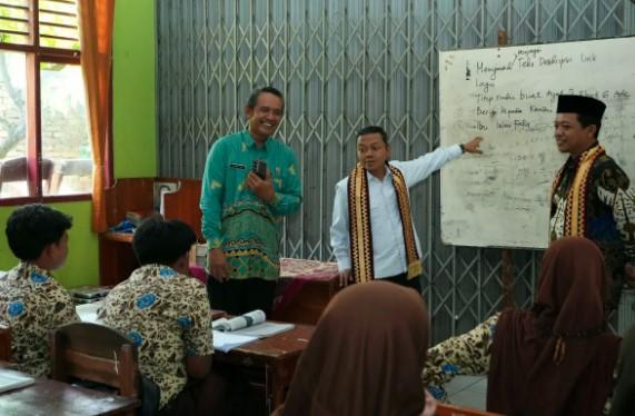 Wamendikdasmen Ajak Kepala Daerah Budayakan Pertemuan Pagi Ceria untuk Atasi Tantangan Pendidikan