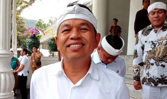 Cek Fakta: Video Dedi Mulyadi Janji Bayar Utang dan Bagi Uang Tunai adalah Rekayasa AI