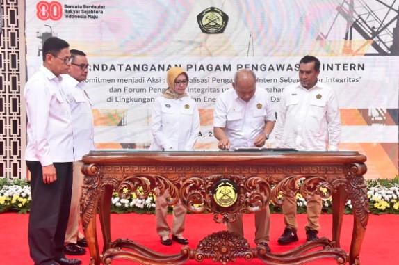 Kementerian ESDM Teken Piagam Pengawasan Intern, Tegaskan Komitmen Tata Kelola Bersih dan Akuntabel