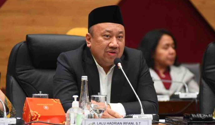 DPR Dorong Reformasi Pendidikan SMK: Hapus Stigma Pengangguran dan Sesuaikan Jurusan dengan Dunia Industri
