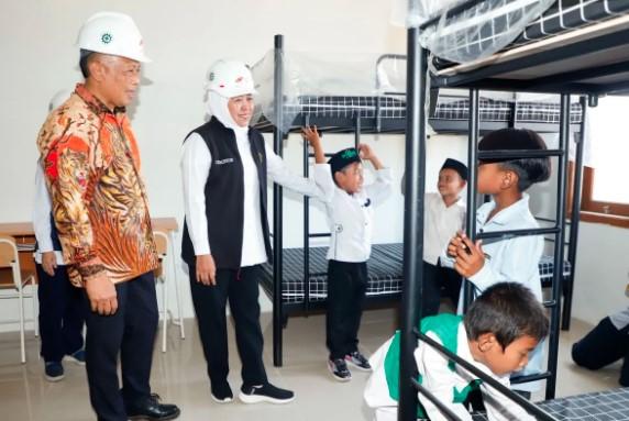 Khofifah Apresiasi Sekolah Rakyat Terintegrasi 5 Ponorogo, Siap Cetak Anak Hebat dari Keluarga Tidak Mampu