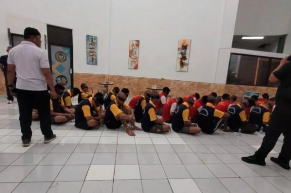 37 Narapidana Risiko Tinggi dari Jatim Dipindah ke Nusakambangan, Ditegaskan Tak Ada Kompromi Terhadap Gangguan Pemasyarakata
