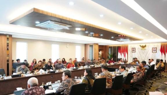 Pemerintah Siapkan Strategi Dorong Ekonomi Semester II-2025: Fokus Konsumsi, Investasi, dan Pariwisata