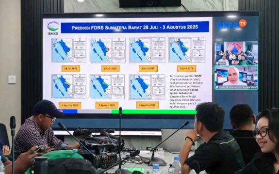 BMKG Minta Desk Karhutla Tetap Siaga hingga Agustus 2025, Peringatkan Cuaca Kering dan Risiko Tinggi Kebakaran