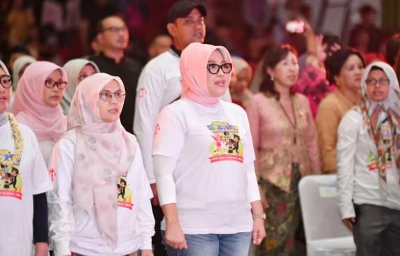 Jawa Barat Pecahkan Rekor MURI Lewat Permainan Tradisional Anak Berkebaya dan Berpangsi