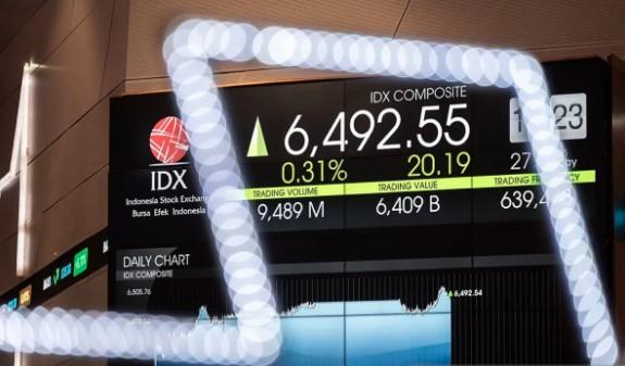 IHSG Naik 3,68 Persen Usai Kesepakatan Dagang RI-AS, Ekonom Soroti Langkah Strategis Lanjutan