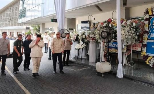 Presiden Prabowo Melayat Kwik Kian Gie, Ekonom Senior dan Tokoh Bangsa Wafat di Usia 90 Tahun