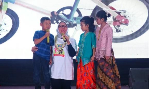 Hari Anak Nasional 2025: Permainan Tradisional dan Kebaya Jadi Media Pelestarian Budaya Lokal di Jawa Barat