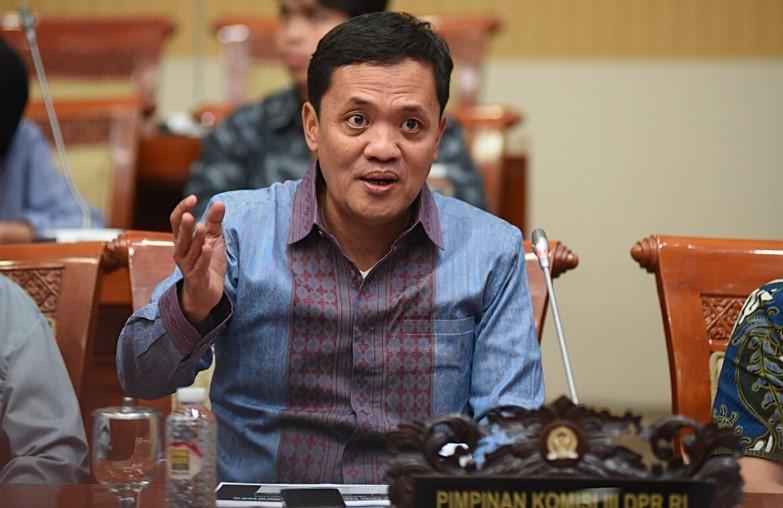 Ketua Komisi III DPR Soroti Kasus Nenek Minah, Dorong KUHAP Baru Berbasis Restorative Justice