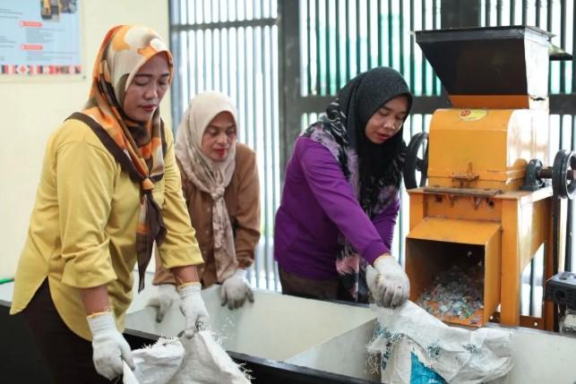 Pengelolaan Limbah Tol Bakter Diapresiasi DPR, Libatkan Kelompok Wanita Tani dan Dukung ESG