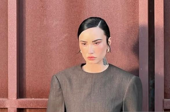 Demi Lovato Rilis Single "Fast", Tanda Kembalinya ke Musik Pop dengan Sentuhan Visual Dramatis