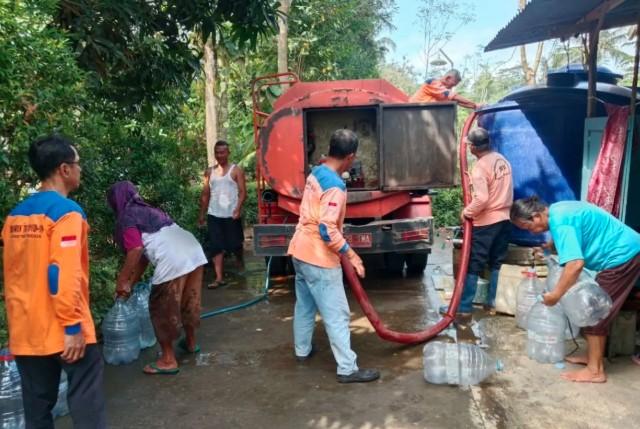 BPBD Bantul Salurkan 160.000 Liter Air Bersih ke Trimurti, Kekeringan Meluas Akibat Dam Sungai Progo Jebol